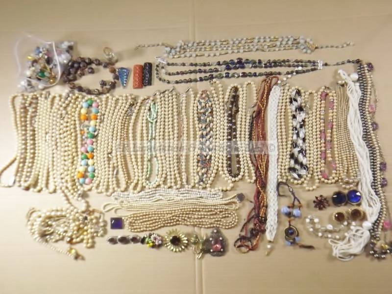 lot 87 image: glass, pearls, necklace, earrings, brooch, jewelry