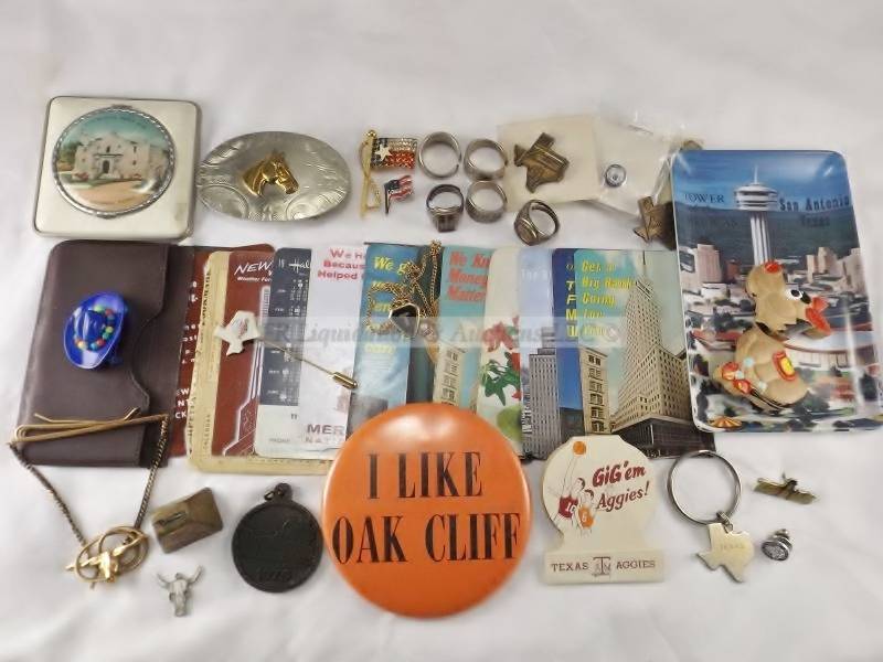 lot 104 image: Texas, belt buckle, pin, Alamo, jewelry