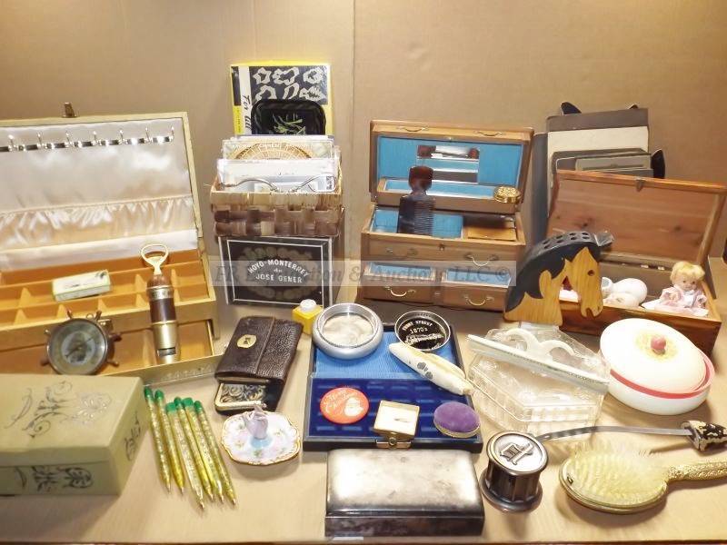 lot 143 image: collectibles