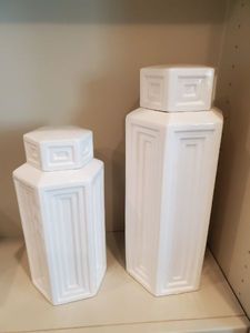 lot 13 image: White Ceramic Lidded Hexagon Shaped Containers