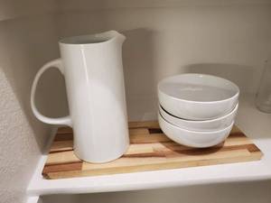 lot 40 image: Threshold Kitchen Goodies