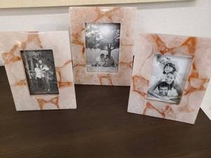 lot 93 image: 3 Pink Marble Frames