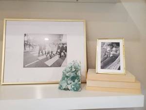 lot 167 image: Quartz Specimen, 2 Frames & 3 Books