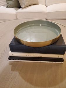 lot 226 image: Round Bloomingville Tray & 4 Coffee Table Books