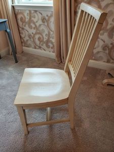lot 251 image: Universal Paula Deen River Boat Kitchen Chair