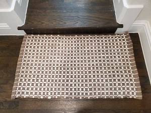 lot 150 image: Small Woven Area Rug