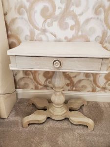 lot 244 image: Universal One Drawer Pedestal Night Stand