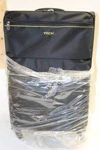 lot 5 image: Tach 3-pc Luggage Black Brand New