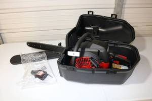 lot 6 image: Craftsman 18 Chainsaw 42cc Engine 2-Cycle 71-74018