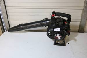 lot 29 image: Craftsman Gas Blower 27cc Full Crank Engine Incredi-pull