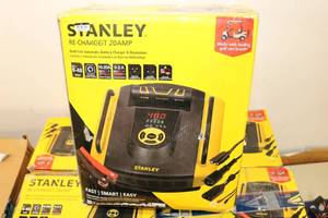 lot 61 image: Stanley RE-CHARGEiT 20AMP Golf Cart Charger