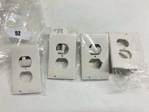 lot 52 image: LED Outlet Plate Nightlight - Lot of 4
