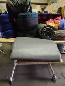 lot 149 image: Large Como camping bag includes 4 various size sleeping bags