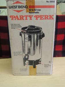lot 175 image: West Bend party perk used but in original box