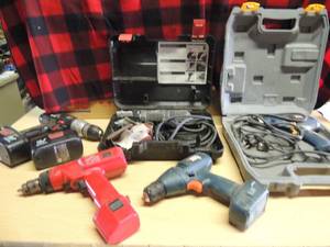 lot 207 image: Ryobi drill in case electric black and decker 6 volt no charger heavy duty Milwaukee driver drill 38 no charger die hard 19.2 volt power drill battery included porter cable sander