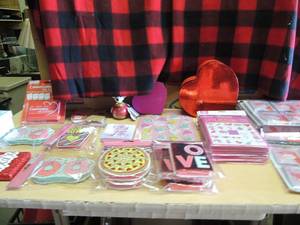 lot 18 image: Valentine lot includes-   NEW  giftboxes, gift card holders, power poppers, balloons,heart and puppies stickers, Valentine bingo cards all NEW