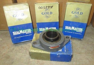 lot 31 image: Seal Master industrial flange mount bearings, never used in original boxes