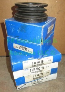 lot 33 image: Martin belt pulley wheels, never used in original boxes