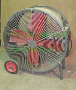 lot 141 image: Clark United model SF24 air circulation fan