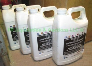 lot 192 image: Miller industrial supreme antifreezecoolant 4 gallons