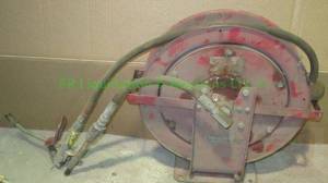 lot 187 image: Industrial fluid hose reel