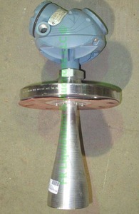lot 159 image: Rosemount 5400 Level Transmitter - Non-Contacting Radar