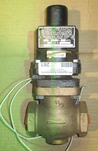 lot 261 image: Magnatrol solenoid valve type F35ARV46W water