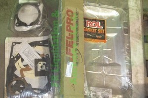 lot 305 image: FelPro and other brand gasket sets