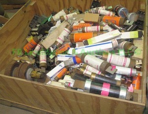 lot 282 image: Assorted industrial fuses, circuit breakers and more, generous quantity