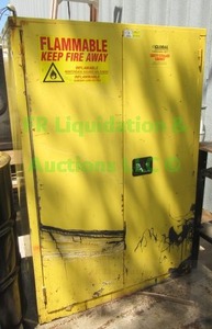 lot 358 image: Safety storage cabinet