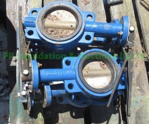 lot 364 image: Red-white valve corp. butterfly valve approx 4, 6 total