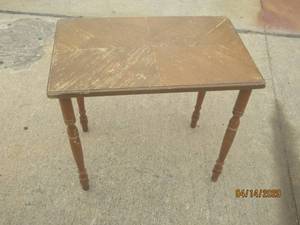 lot 7 image: ANTIQUE WOOD SIDE TABLE&nbsp19 L X 12 W X 18 H&nbsp