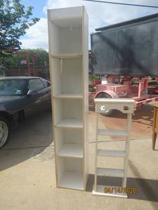 lot 21 image: TOTAL OF 2 SHELVES&nbsp5 TIER MEDIA TOWER&nbsp4 SHELF WALL HANGING&nbsp KNICK KNACK COLLECTION DISPLAY