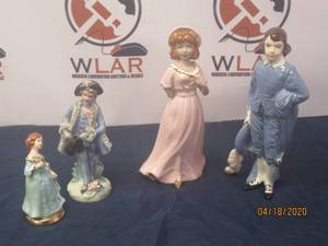 lot 34 image: TOTAL OF 4 VINTAGE HOLLAND HAND PAINTED CERAMICPORCELAIN FIGURINES&nbsp