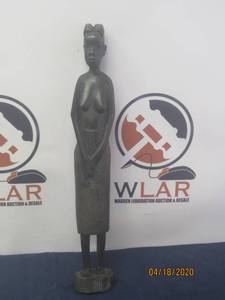 lot 36 image: AFRICAN DECORATIVE EBONY WOOD&nbsp HAND CARVED STATUE&nbsp