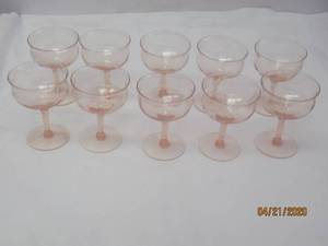lot 105 image: TOTAL OF 10 DEPRESSION ERA PINK THIN WINE GLASSES&nbsp