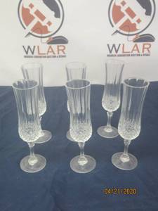 lot 132 image: TOTAL OF 6 CRYSTAL CHAMPAGNE FLUTES&nbsp