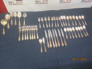 lot 189 image: 47 PC SILVER PLATED COMMUNITY SILVERWARE