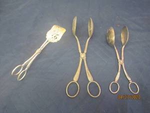 lot 198 image: TOTAL OF 3 SILVER PLATED TONGS&nbsp