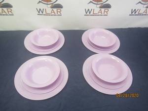 lot 203 image: 12 PC 4 PERSON SETTING LAVENDER MELAMINE DINNERWARE&nbsp