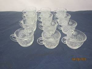 lot 207 image: TOTAL OF 12 VINTAGE PUNCH CUPS&nbsp