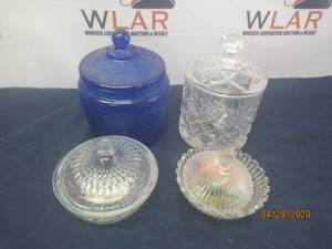 lot 217 image: TOTAL OF 4 LIDDED GLASS CANDY BOWL  CANISTERS&nbsp