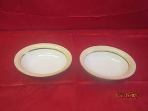 lot 73 image: TOTAL OF 2 POPE GOSSER CHINA WARRANTED COIN GOLD SERVING OBLONG&nbsp &nbsp10 BOWLS&nbspMATCH # 52