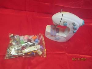 lot 321 image: VINTAGE PERFECT STITCH WITH EXTRA THREAD &amp BOBBINS&nbsp