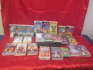 lot 336 image: MAGNAVOX&nbsp HI- FI VHS 4 HEAD PLAYER &amp 23 WALT-DISNEY AND MORE VHS TAPES&nbsp-&nbsp SOME NEW SEE PICS&nbsp