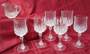 lot 393 image: Lot of Cristal dArques Lead Crystal