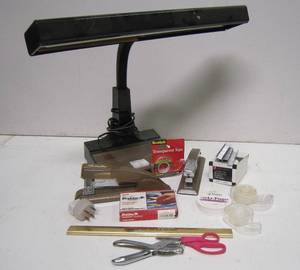 lot 412 image: office lamp and office supplies