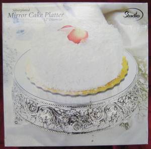 lot 454 image: 12 Silver-plated Mirror Cake Platter, New in Box