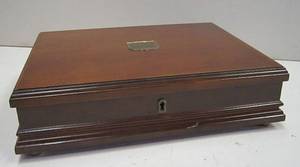lot 464 image: Wooden Desk Box