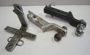 lot 471 image: Lot of Hitches